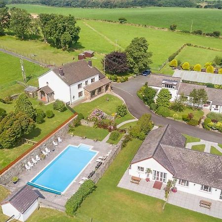 Trenewydd Farm Holiday Cottages カーディガン エクステリア 写真