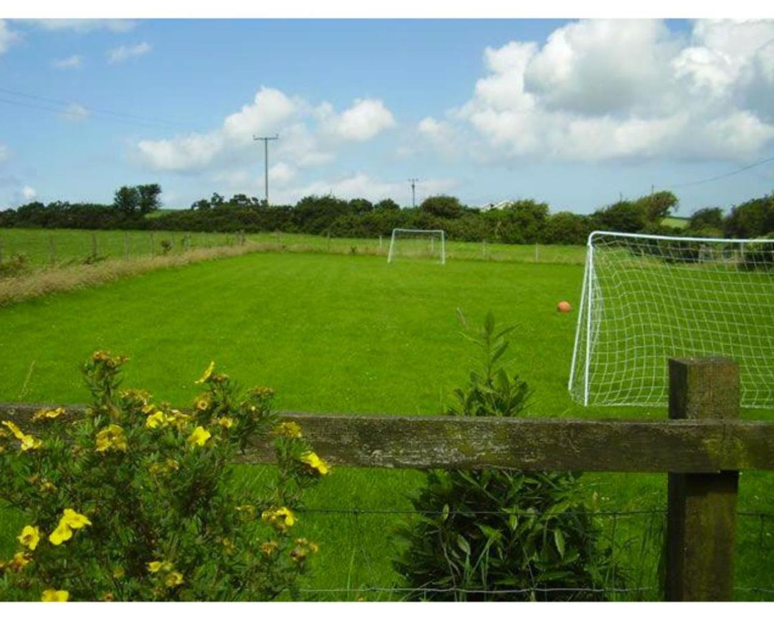 Trenewydd Farm Holiday Cottages カーディガン エクステリア 写真