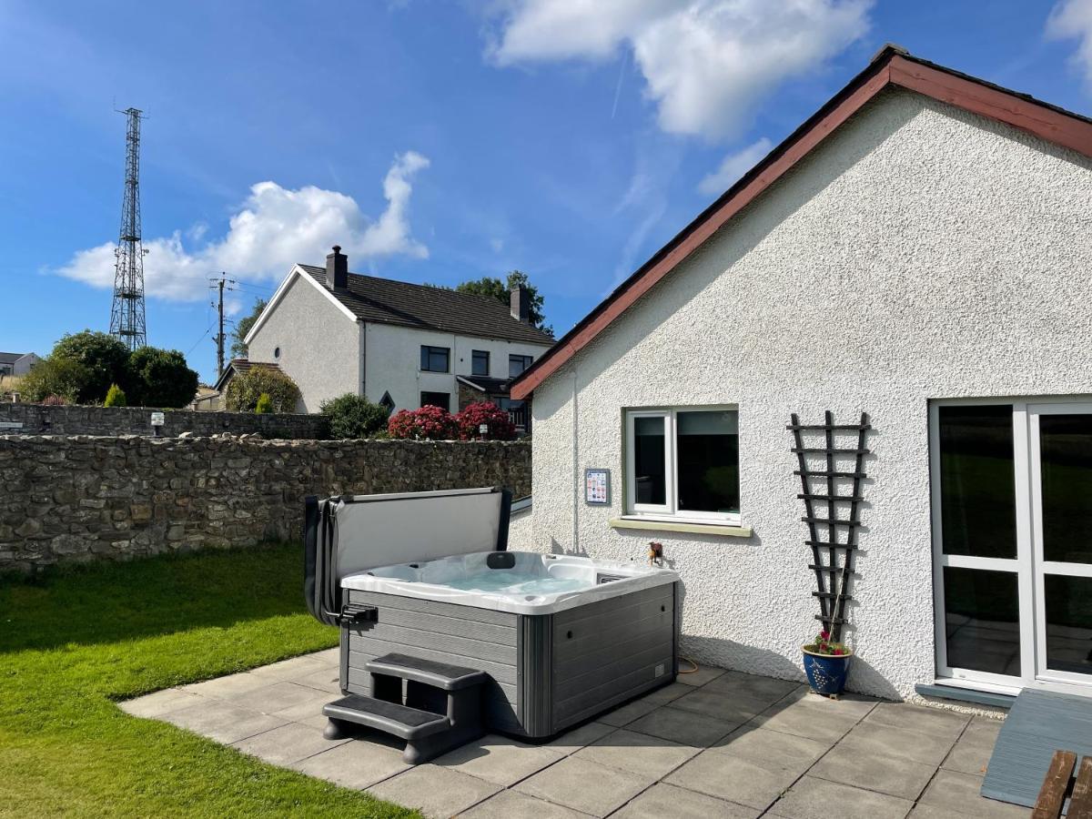 Trenewydd Farm Holiday Cottages カーディガン エクステリア 写真