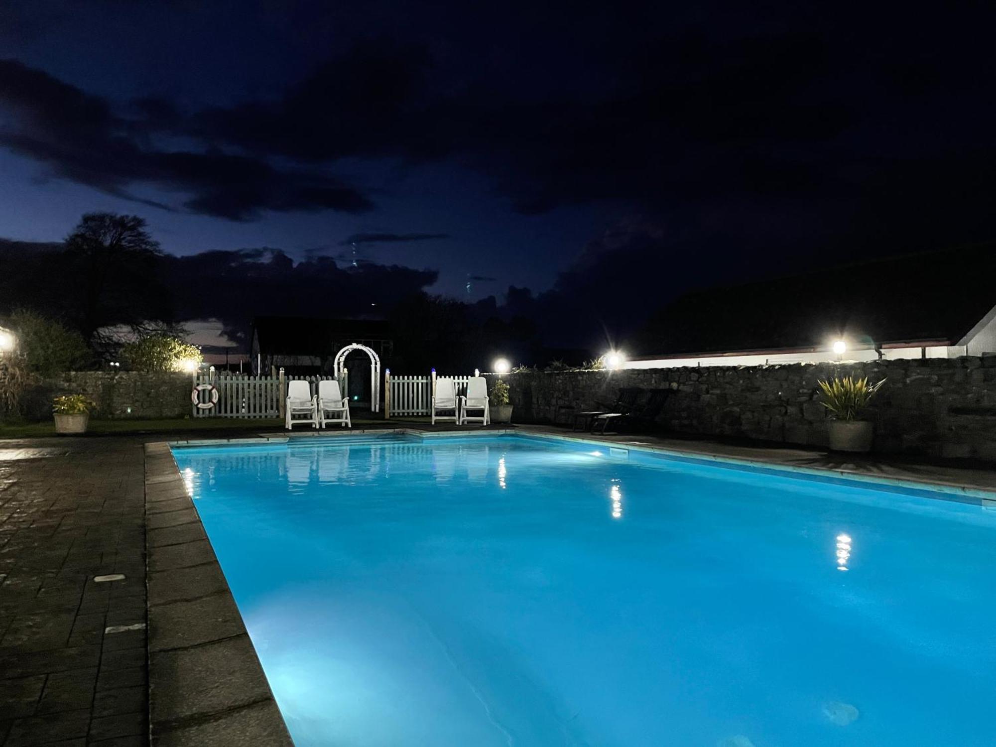 Trenewydd Farm Holiday Cottages カーディガン エクステリア 写真